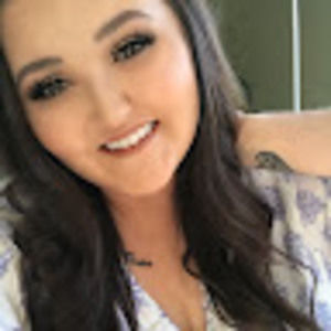 Meet your Posher, Carly